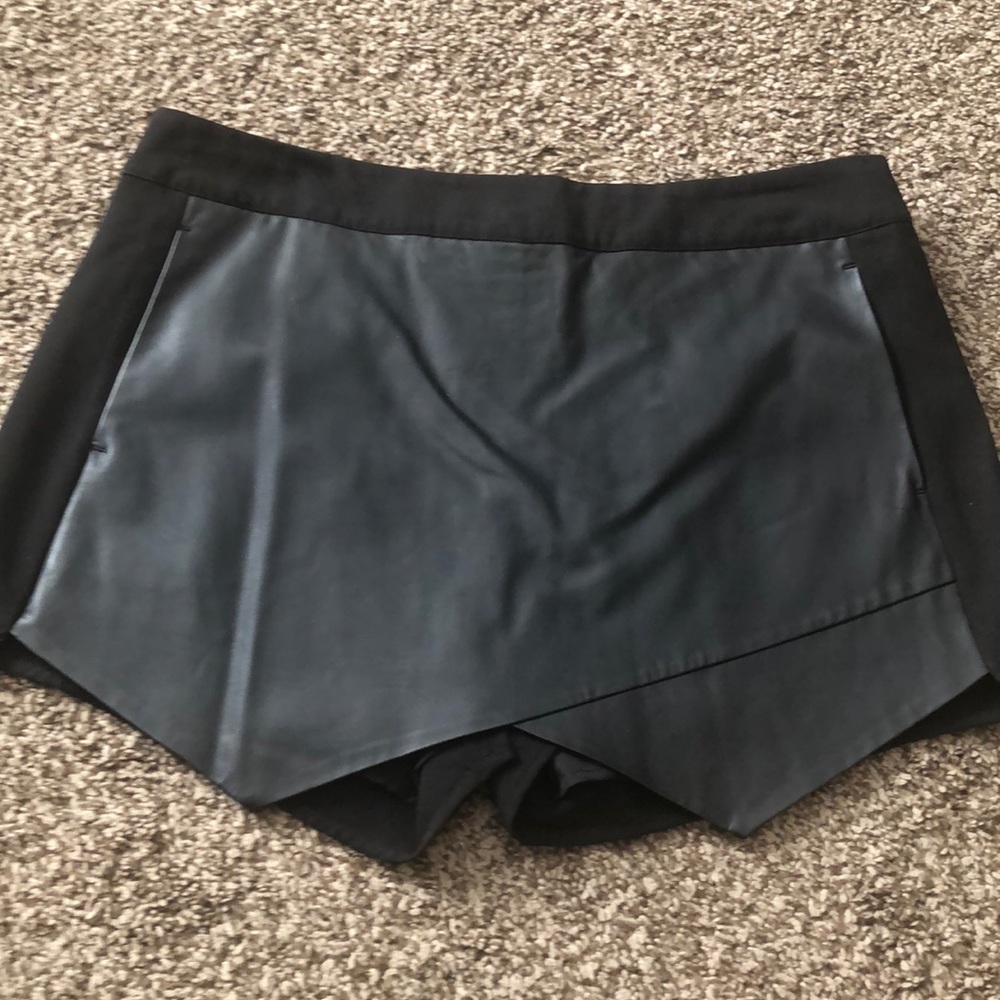 Skort